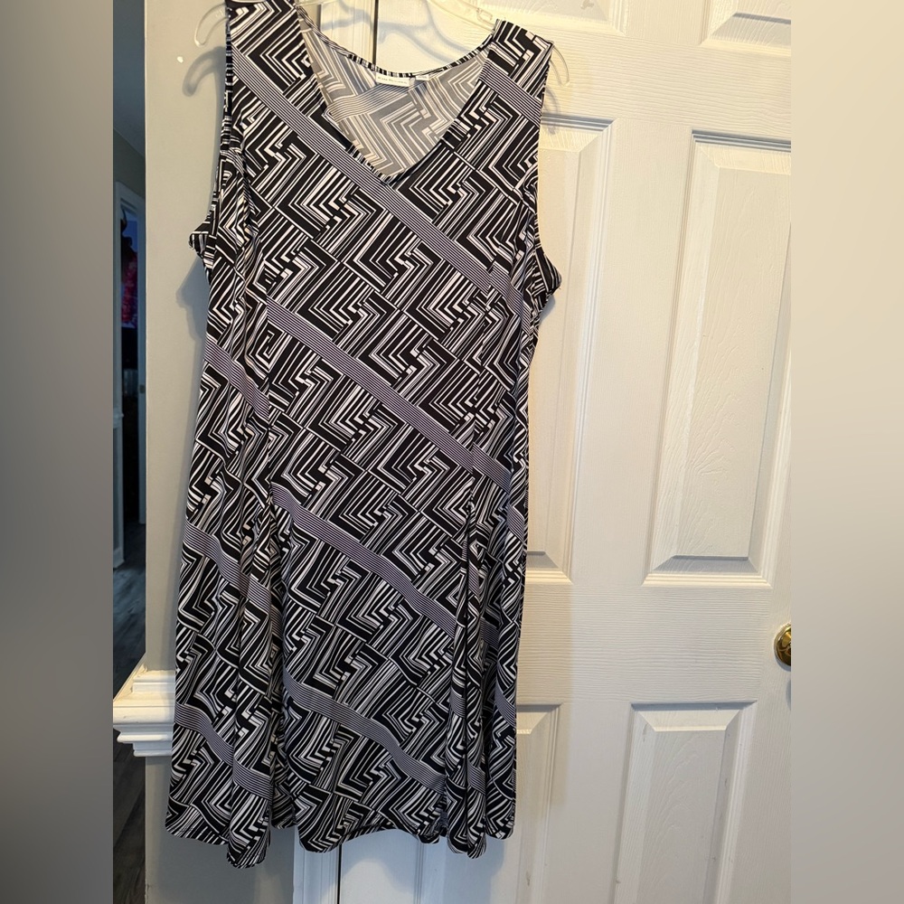 Kim Rogers black and white dress; size XL; excellent condition